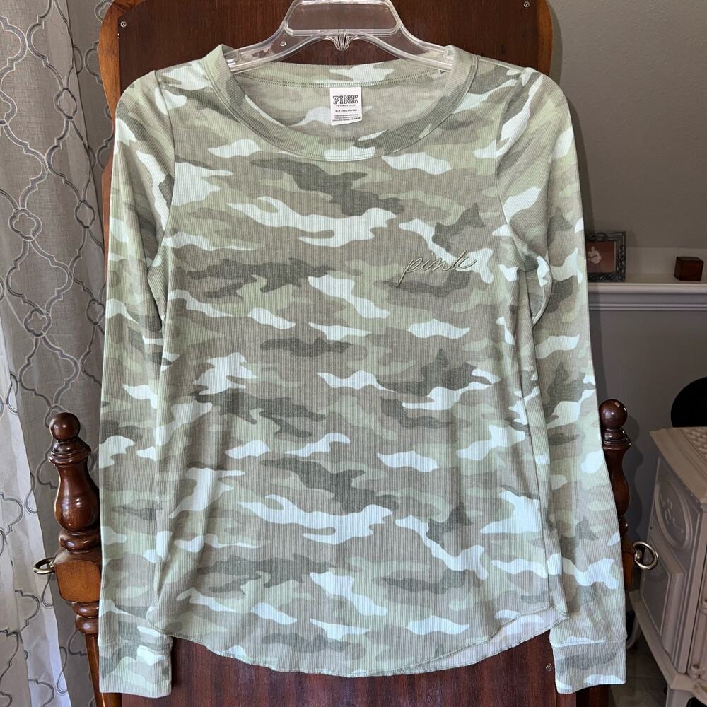VICTORIA'S SECRET PINK GREEN CAMOUFLAGE CAMO RIBBED KNIT PERFECT TEE SHIRT small